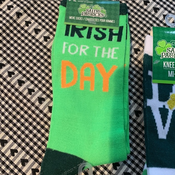 4 pairs for St. Patrick’s Day ☘️ Sock Fest. New for shoe sizes 5-9 and 6-12. - Picture 3 of 7